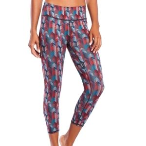 Fabletics Salar Powerhold Crop Legging Arrow/Chevron Print